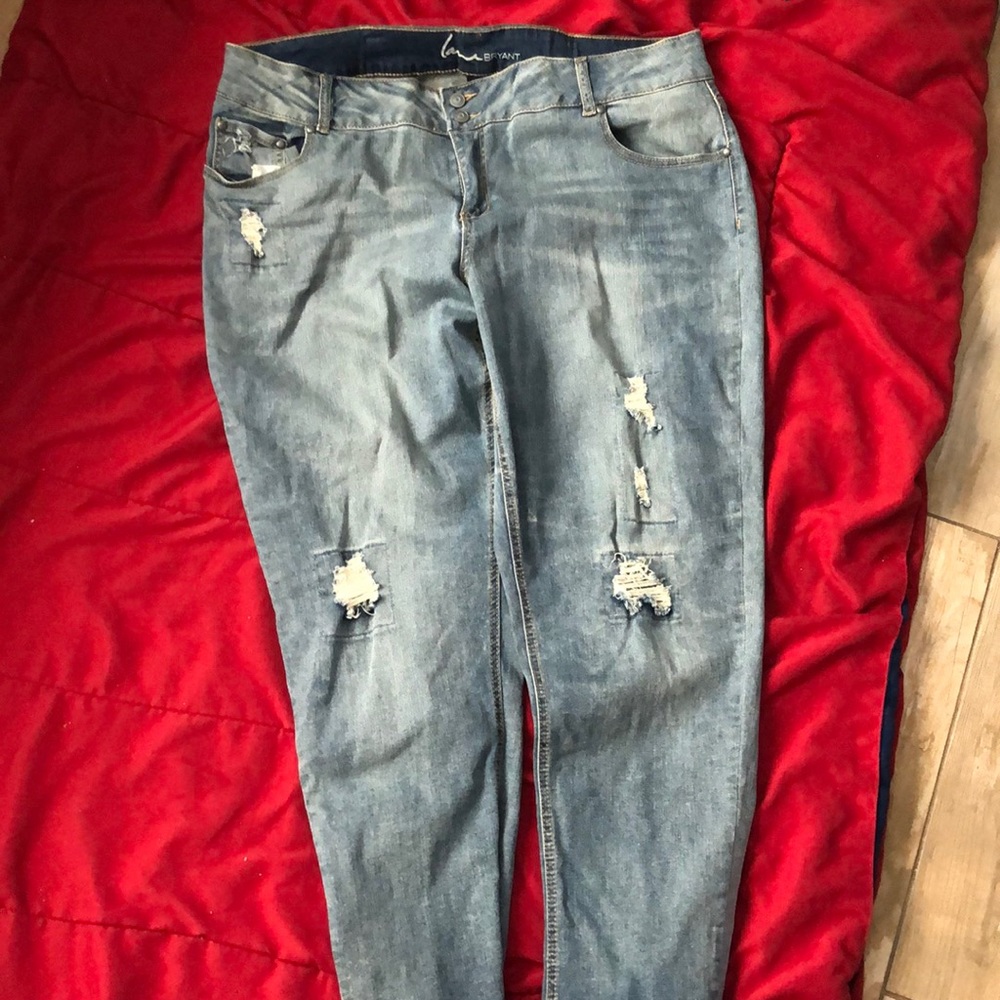 Lane Bryant size 20 distressed 👖